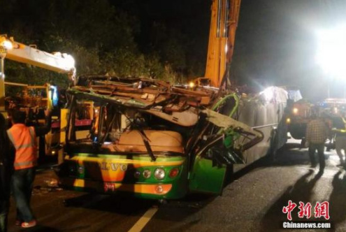 台湾游览车事故最新消息:33死 蔡英文无视提问不作回应