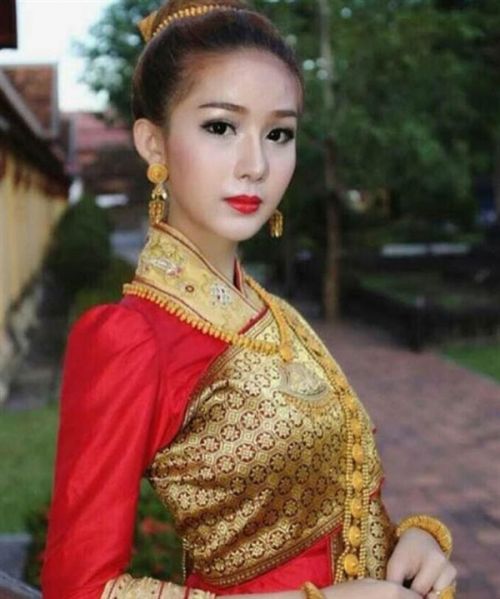 "最美人妖"wanmai惊艳泰国媒体 身材和颜值比女人还女人-闽南网