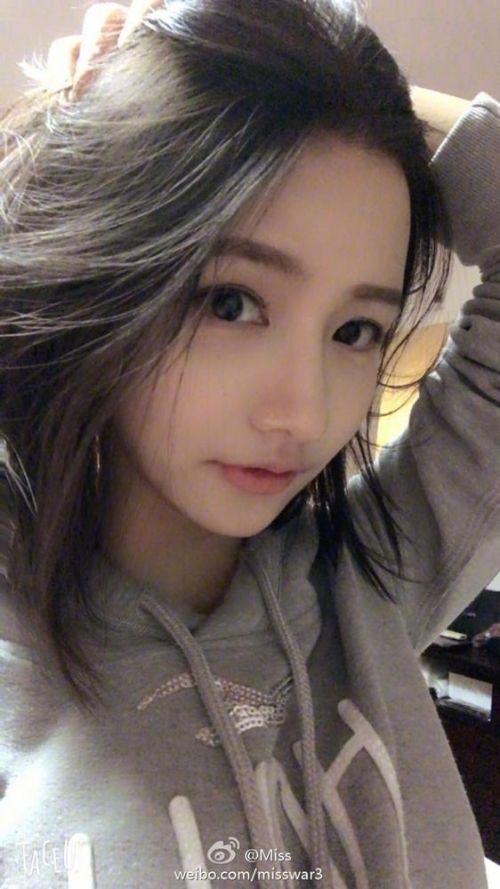 miss自黑晒斗鸡眼网友:这男的是谁新瑞台球图片