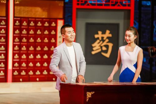 名嘴 黄健翔坐镇 170323江苏卫视最强大脑在哪