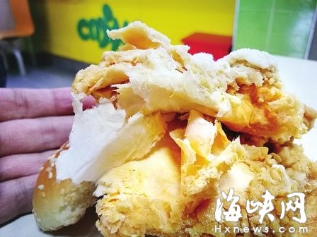 华莱士汉堡包里面有一团纸巾