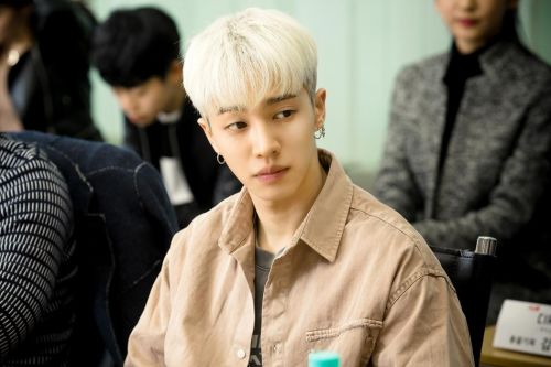 韩国tvN新剧《Circle:衔接的两个世界》排练 什