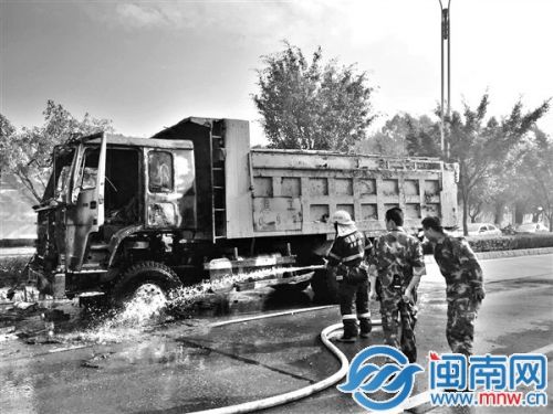 消防及时将火扑灭