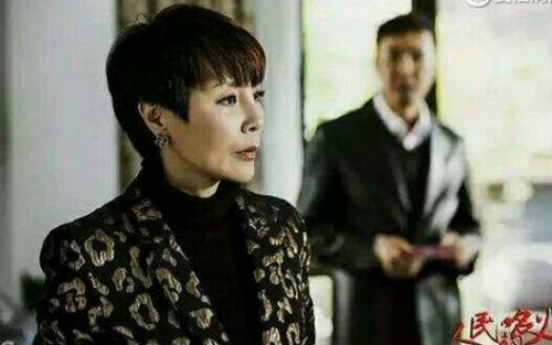 话说，吴刚老师年轻的时候也是小鲜肉一枚。