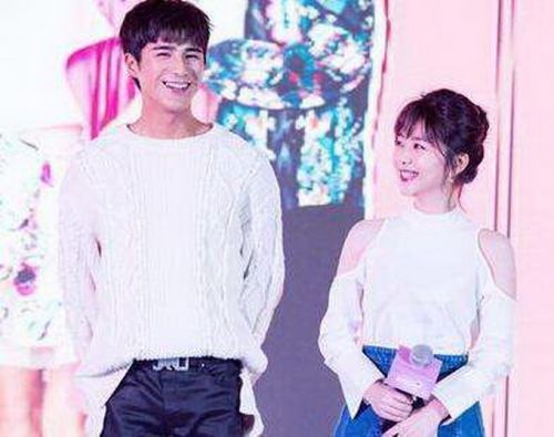 《狐狸的夏天》姜潮谭松韵吻戏每条亲十次 甜