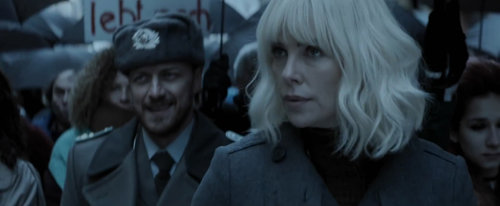 《极寒之城》首款全长预告 塞隆亮出百变造型(图)-闽南网