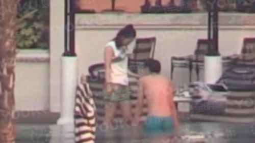 白百何一指禅是什么梗?卓伟12年大料曝白百何