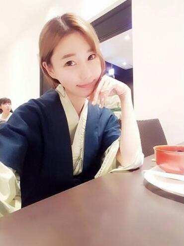 头等舱空姐的收入秘密_空姐月收入