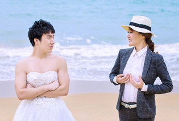 LOL骚男七七结婚照曝光 PDD空降婚礼现场-闽南网