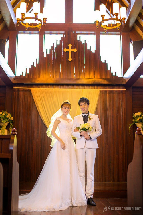 骚男时隔5年还妻子一个不一样的婚礼 骚男的妻子是谁