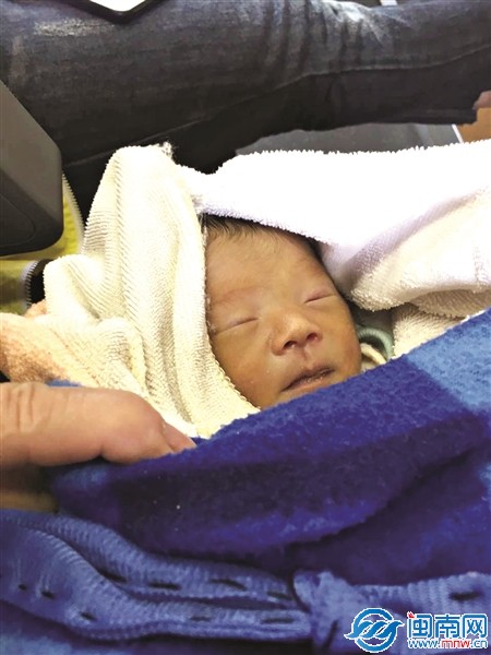 宝贝昨天能喝几口奶粉了