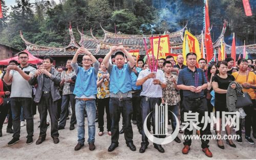 【一等奖】 《李溪耕牛节 组照》(部分) 陈广程 