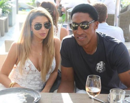 皮蓬前妻拉尔萨泳装出镜 大秀翘臀不输卡戴珊-闽南网