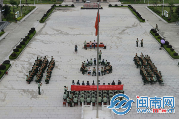 趣味游戏活动现场.jpg
