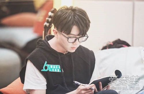 如果有一天我变得很有钱歌曲歌词下载在线试听