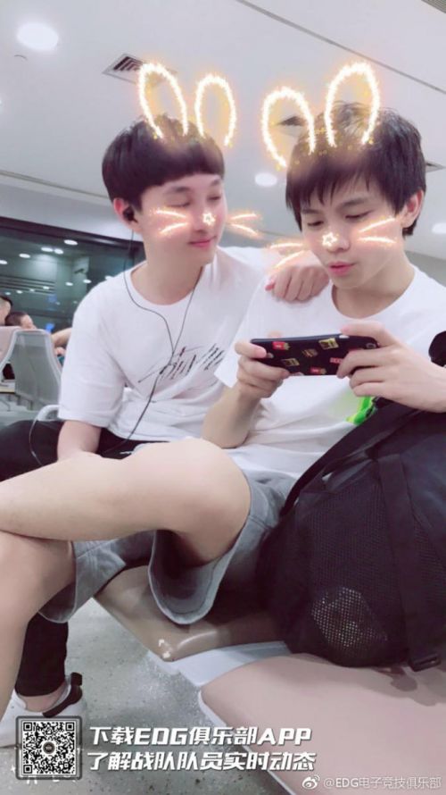 LPL机场照:RNG最童心OMG最有钱 WE面基EDG其乐融融-闽南网