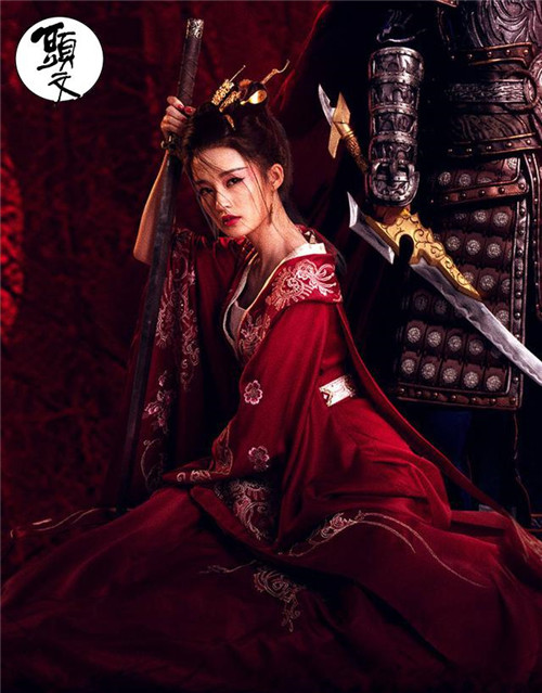 楚乔传元淳结局与萧策大婚甘愿被侮辱 后来被