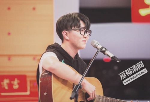 毛不易个人资料家庭背景 毛不易《消愁》打动