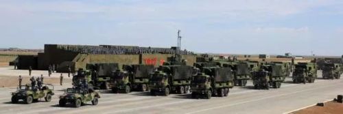 建军90周年朱日和阅兵视频回顾:看遍兵种方队战机武器装备-闽南网