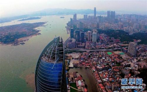 这是厦门市思明区和鼓浪屿景观