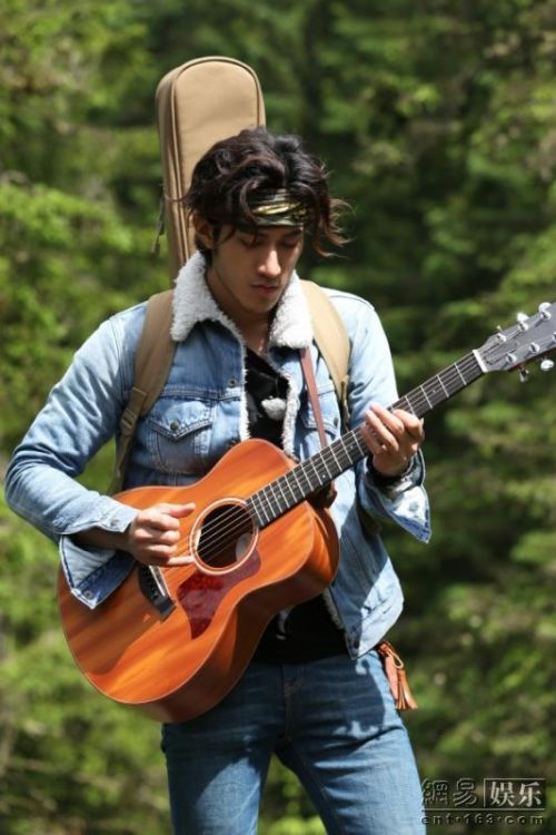 李治廷大方承认盗图 《旅途的花样》兄弟合作