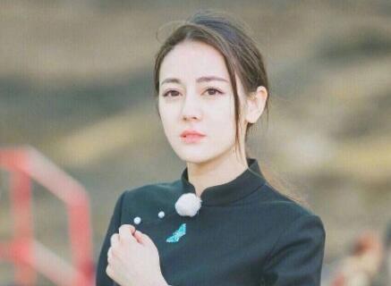 迪丽热巴微博秒删鹿晗热巴甜蜜镜头 所属公司