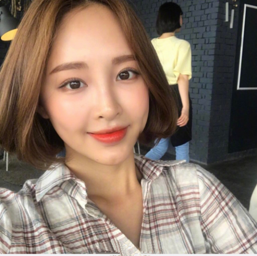 染头发颜色种类图片 浅一点的颜色染发 适合女生的头发颜色-闽南网