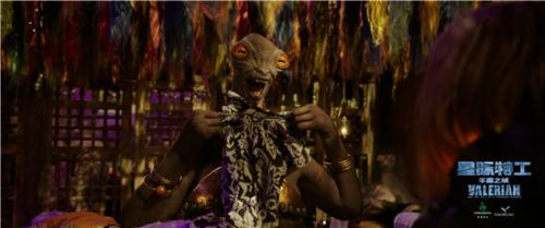 星际特工千星之城奇特生物看花眼 蕾哈娜化身外星艺术家 -闽南网