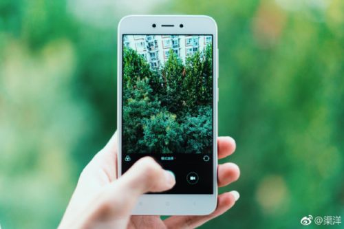 红米5A发布搭载骁龙425处理器 续航长达八天