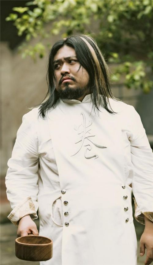 《羞羞的铁拳》票房破20亿 “秀念”扮演者王成思展现喜剧功力-闽南网