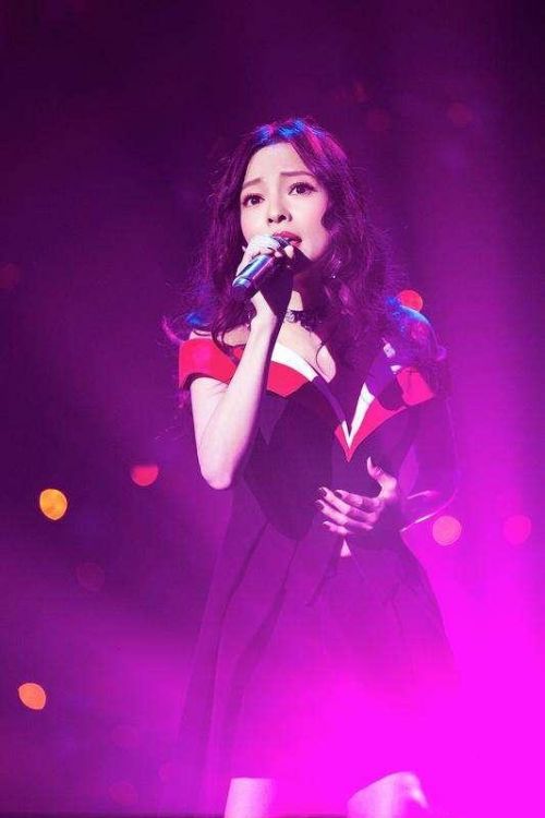 张韶涵现任男朋友是谁 张韶涵与男友SKY已相