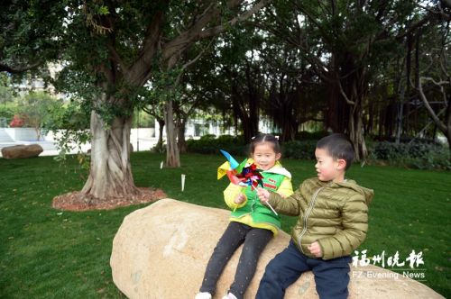 我们一起玩吧。