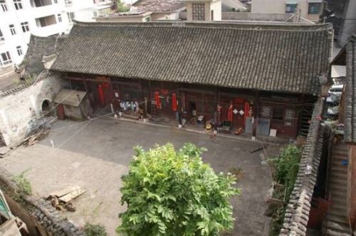 贵州百年院落一夜间被拆 拆迁方无视文保部门