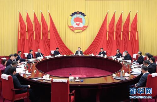 政协第十三届全国委员会第十五次主席会议近日在北京召开，中共中央政治局常委、全国政协主席汪洋主持会议并讲话。新华社记者 申宏 摄