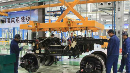 人社部：鼓励企业对技能人才实行年薪制 探索中长期激励