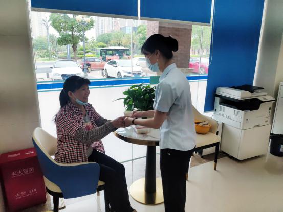 让服务更有“温度”——建行泉州分行积极打造“劳动者港湾”服务品牌
