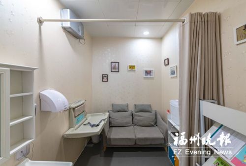 福州地铁增设母婴室 私密又温馨