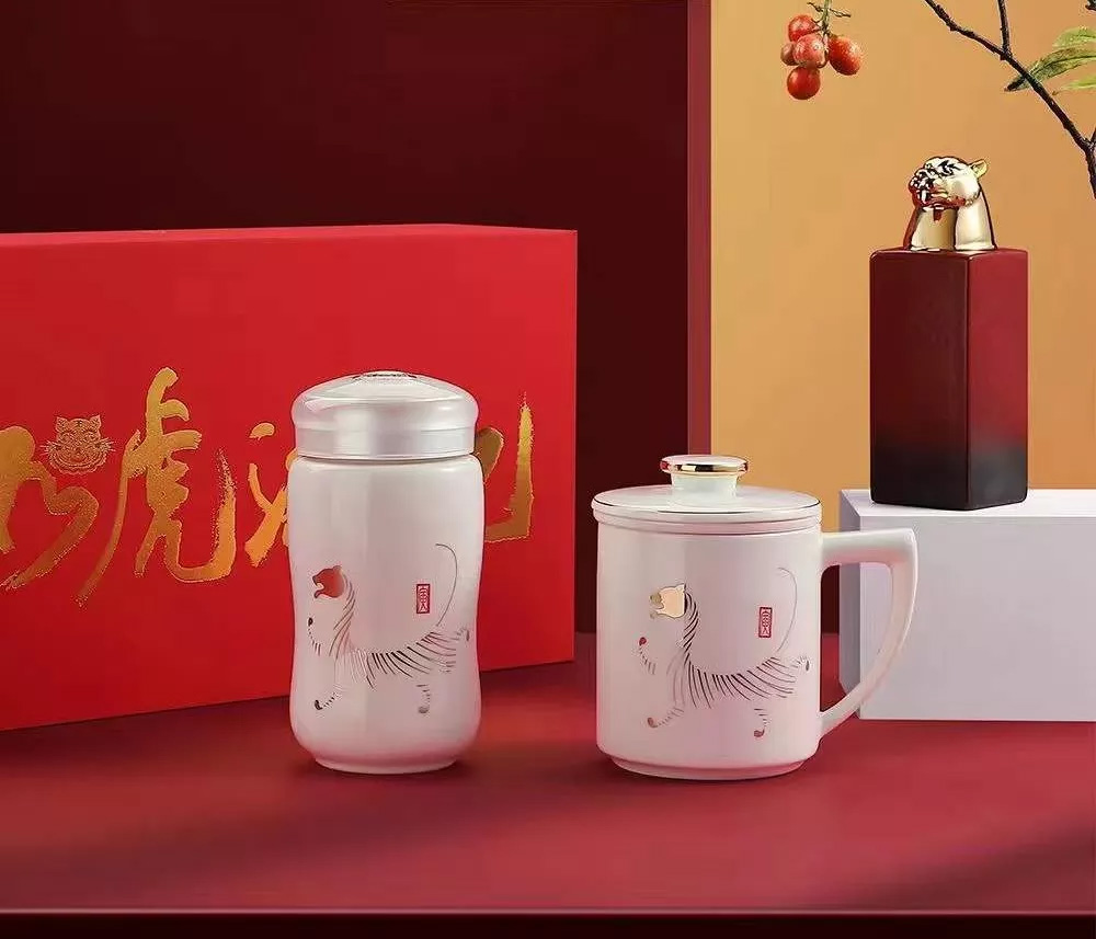 如虎添亿 
