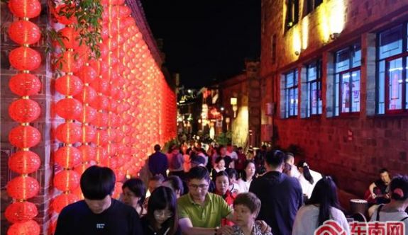 擂茶、直播、音乐节……三明越夜越美丽