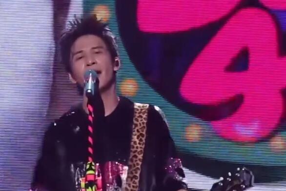  大张伟演唱会擅改演出内容被罚5万 大张伟个人资料介绍
