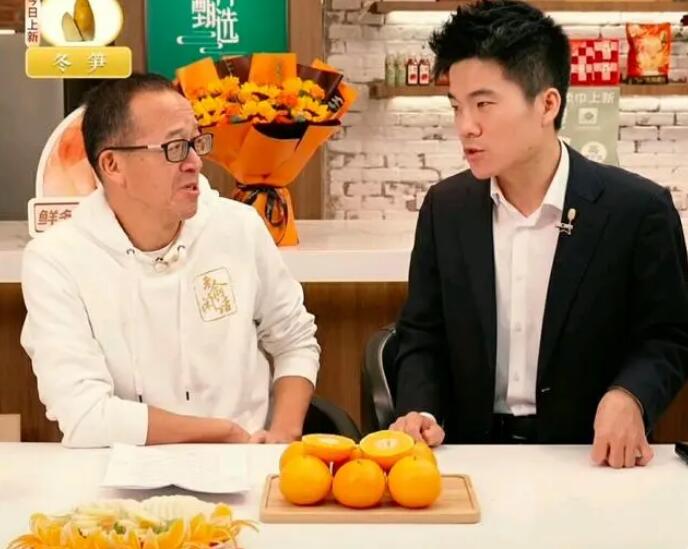 俞敏洪将为董宇辉成立工作室 两人在东方甄选直播间同框直播