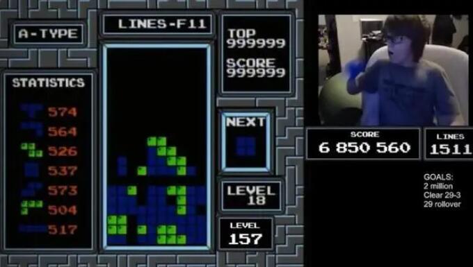 美国13岁少年通关俄罗斯方块 分数显示“999999”达到上限