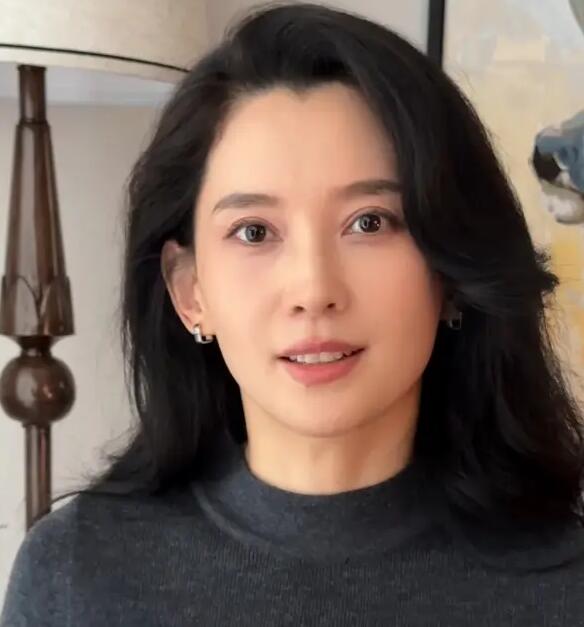丛林北夸汪峰表里摇滚内心朴素 可定整容