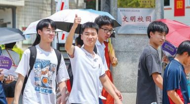 【關(guān)注2025年中高考】最后一天 全力沖刺！