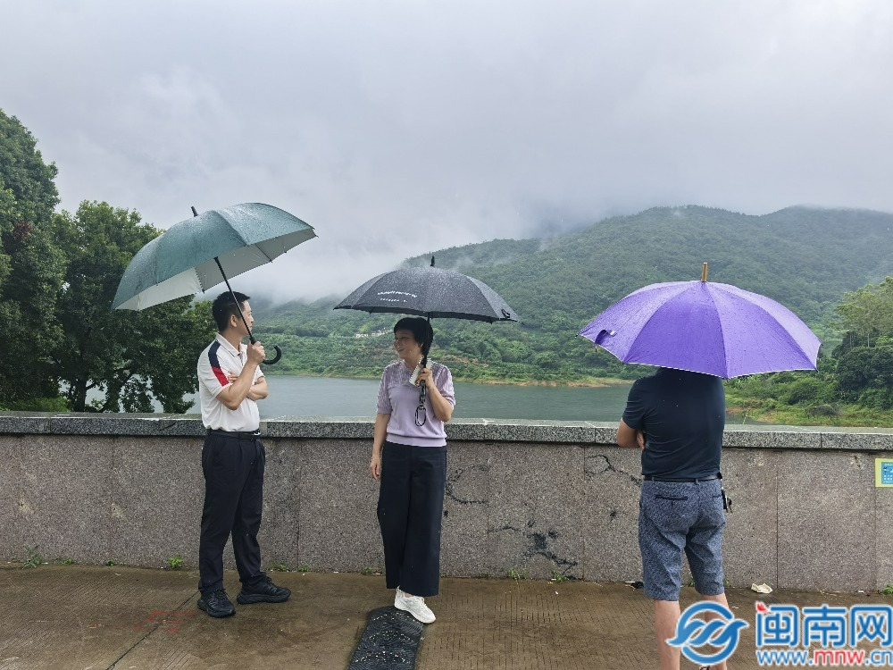 平和大溪:干群合力做好防汛抗台工作