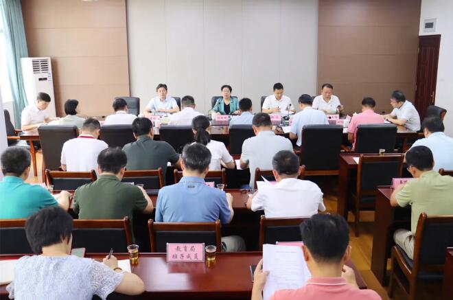 洛江召开全区中学校长座谈会