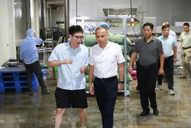 漳浦县委书记到食品企业现场办公