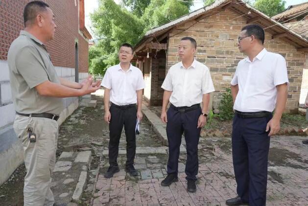 南靖县领导调研城乡融合乡村振兴工作