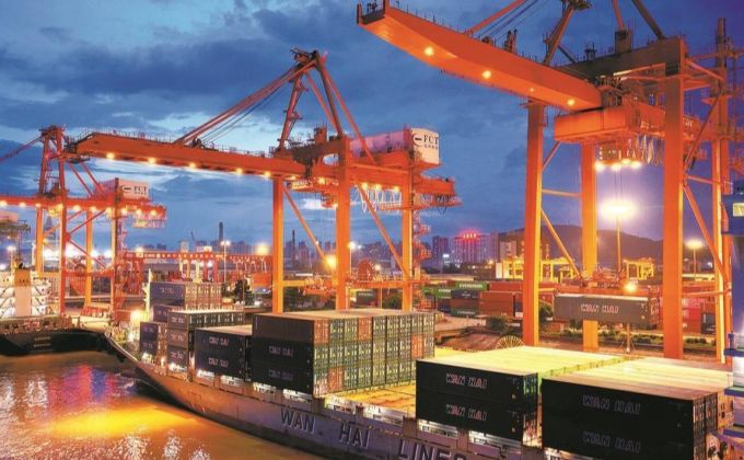 今年上半年福建省出口集装箱10.2亿元
