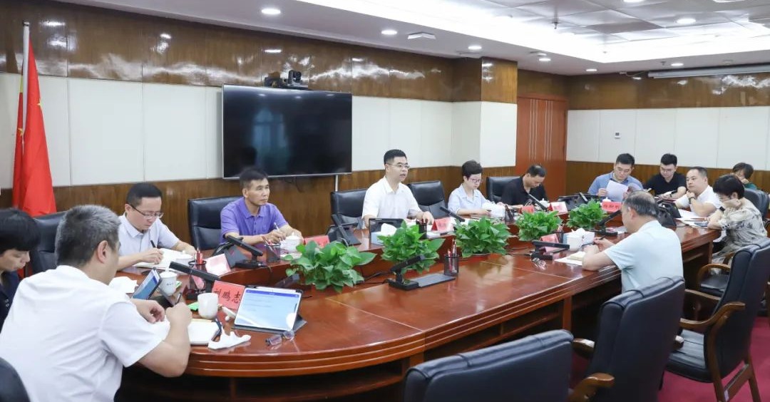 丰泽区政府常务会议和党组（扩大）会议召开